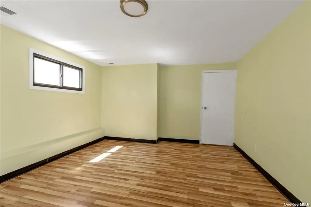50 Sutton Street Hempstead NY 11550