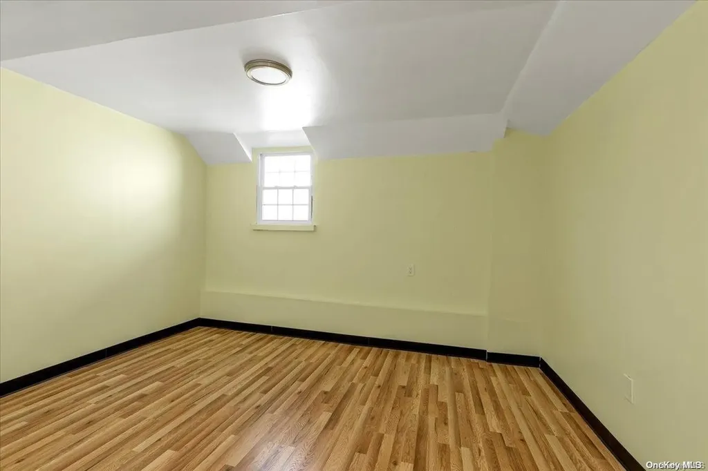 50 Sutton Street Hempstead NY 11550