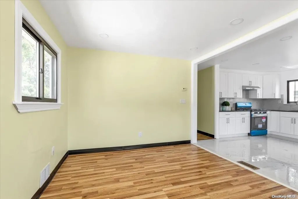 50 Sutton Street Hempstead NY 11550