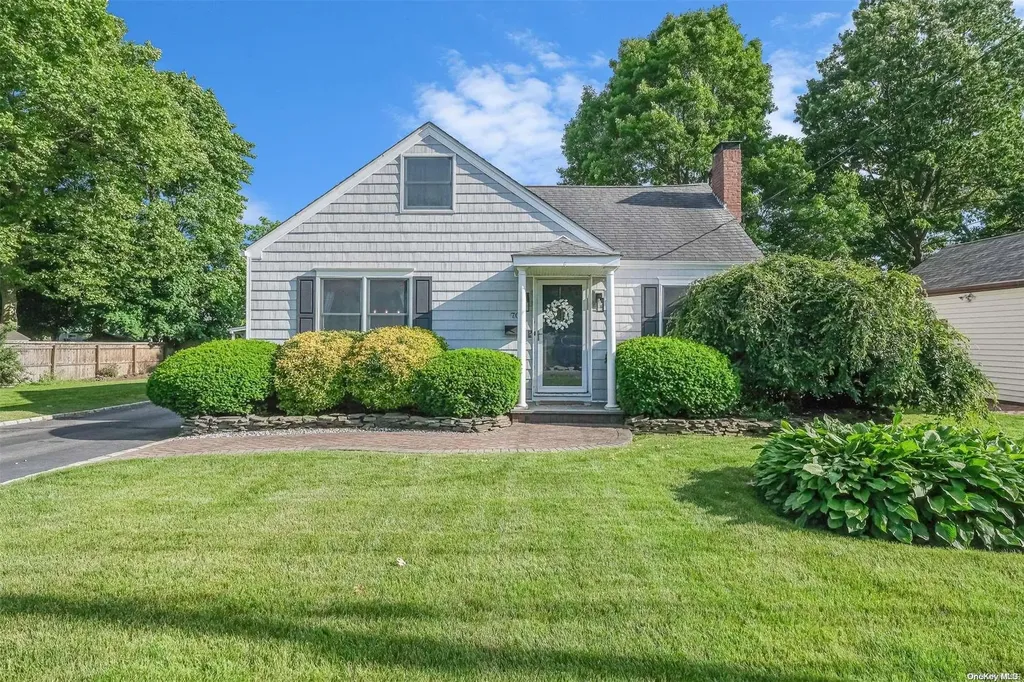 70 Everett Street Patchogue NY 11772
