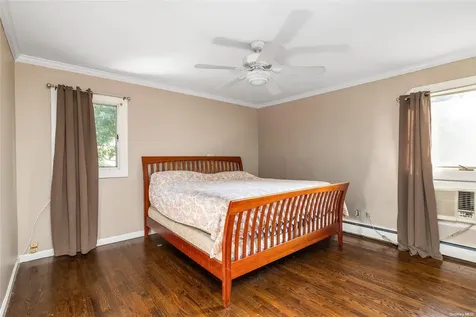 265 11th Avenue West Babylon NY 11704