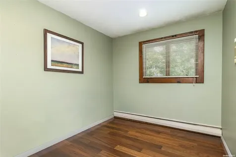 265 11th Avenue West Babylon NY 11704