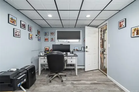 265 11th Avenue West Babylon NY 11704