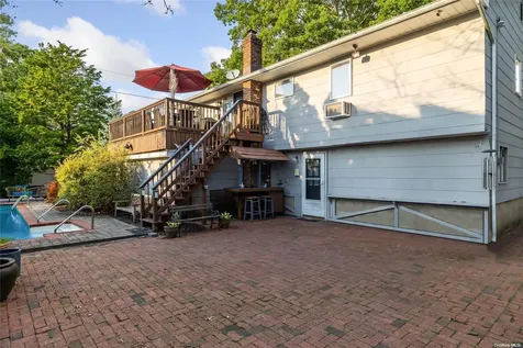 265 11th Avenue West Babylon NY 11704