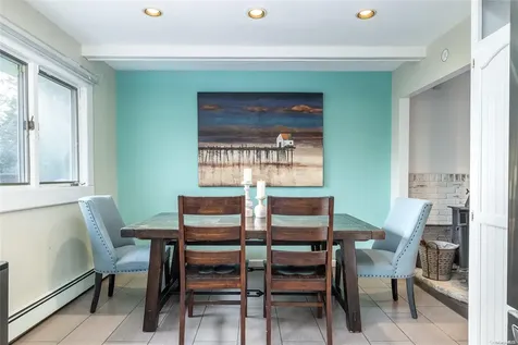 265 11th Avenue West Babylon NY 11704