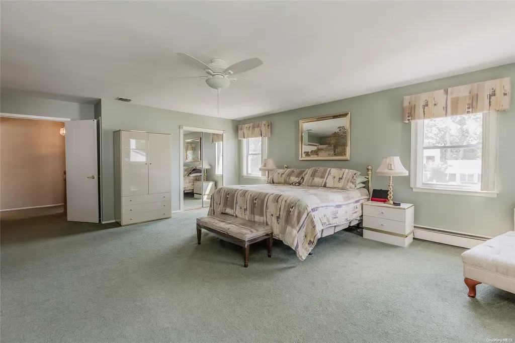 39 Myrtle Lane Coram NY 11727
