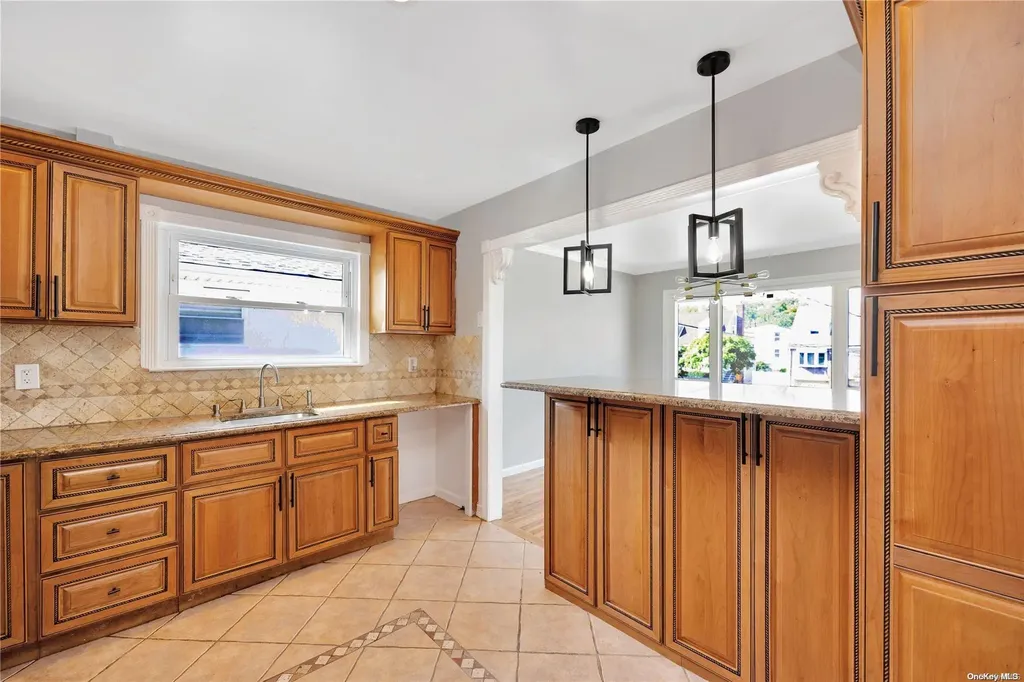 240-24 149th Avenue Rosedale NY 11422