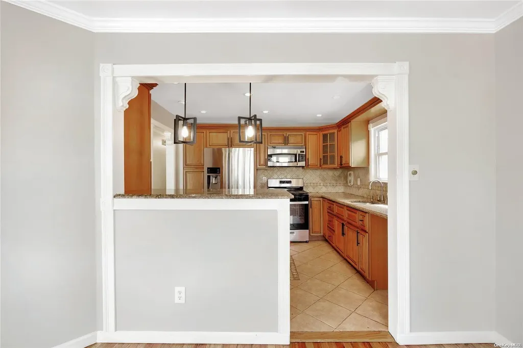 240-24 149th Avenue Rosedale NY 11422