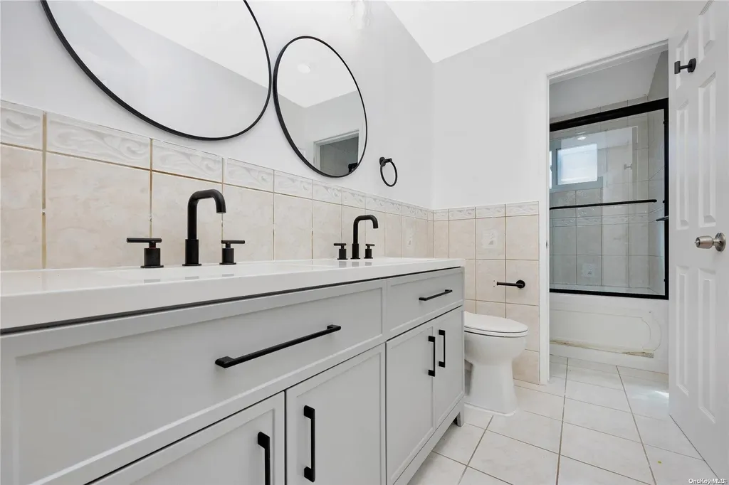 240-24 149th Avenue Rosedale NY 11422