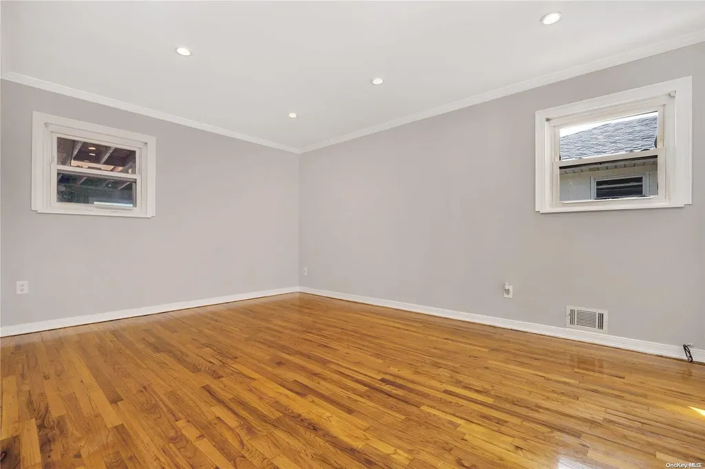 240-24 149th Avenue Rosedale NY 11422