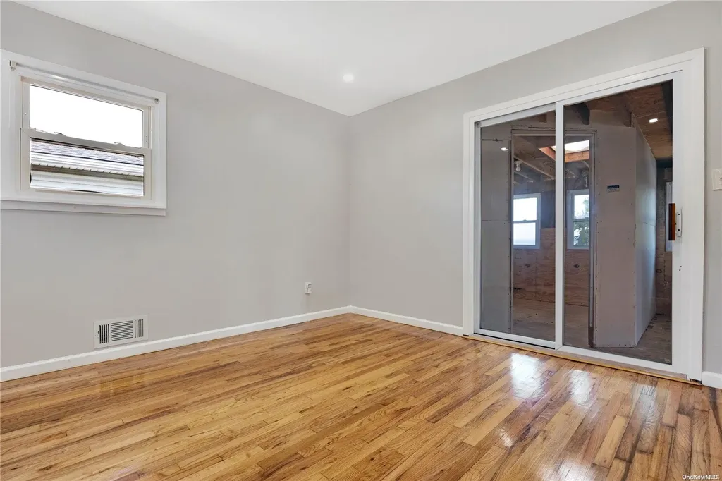 240-24 149th Avenue Rosedale NY 11422
