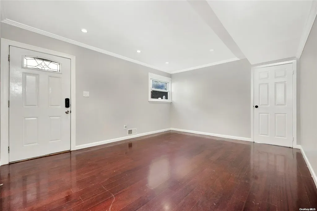 240-24 149th Avenue Rosedale NY 11422