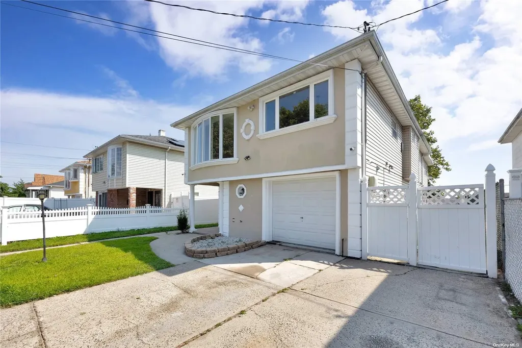 240-24 149th Avenue Rosedale NY 11422