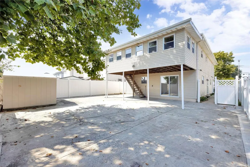 240-24 149th Avenue Rosedale NY 11422