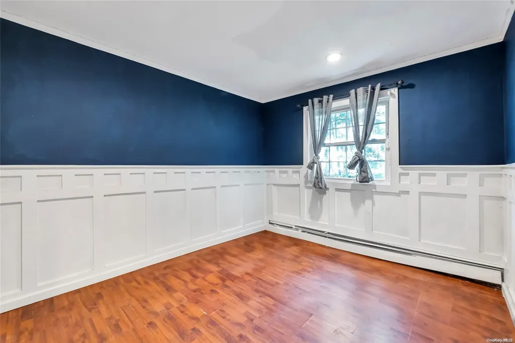 10 Eileen Court Coram NY 11727
