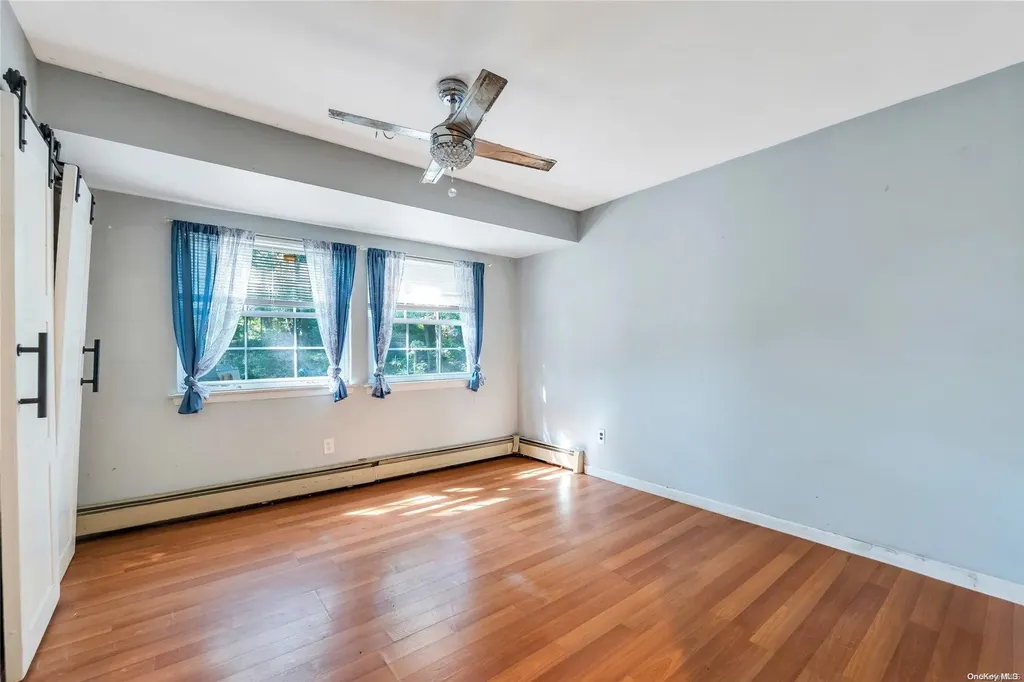 10 Eileen Court Coram NY 11727