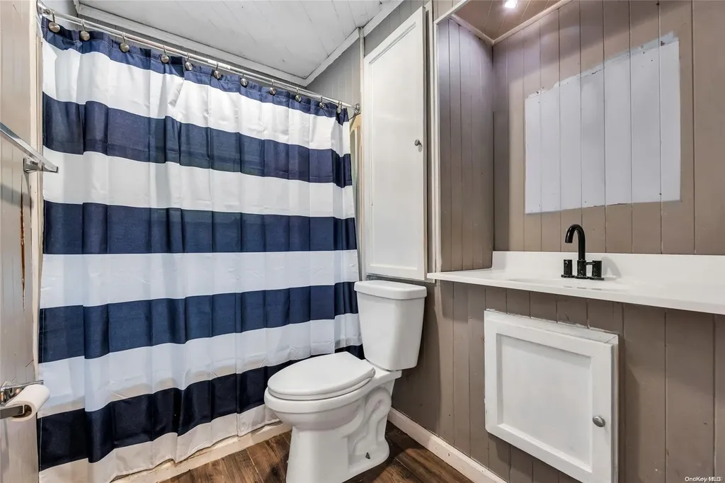 10 Eileen Court Coram NY 11727