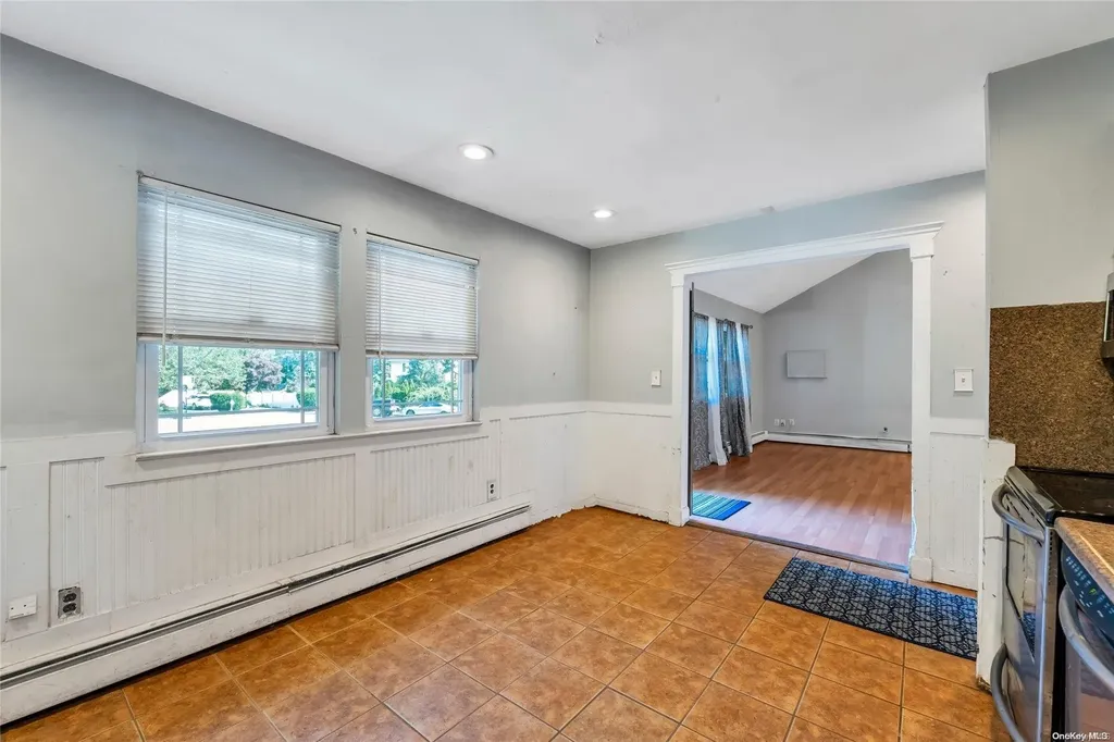 10 Eileen Court Coram NY 11727