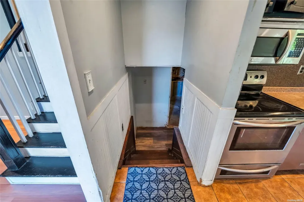 10 Eileen Court Coram NY 11727