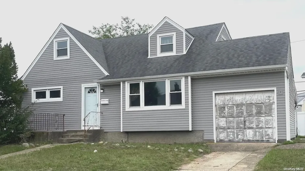 3559 Sarah Drive Wantagh NY 11793