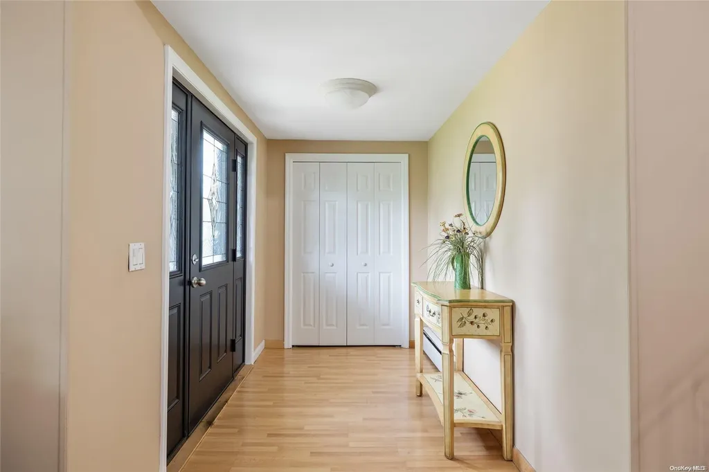 2181 Spruce Street Wantagh NY 11793