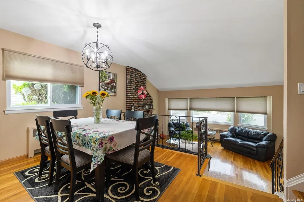 2181 Spruce Street Wantagh NY 11793