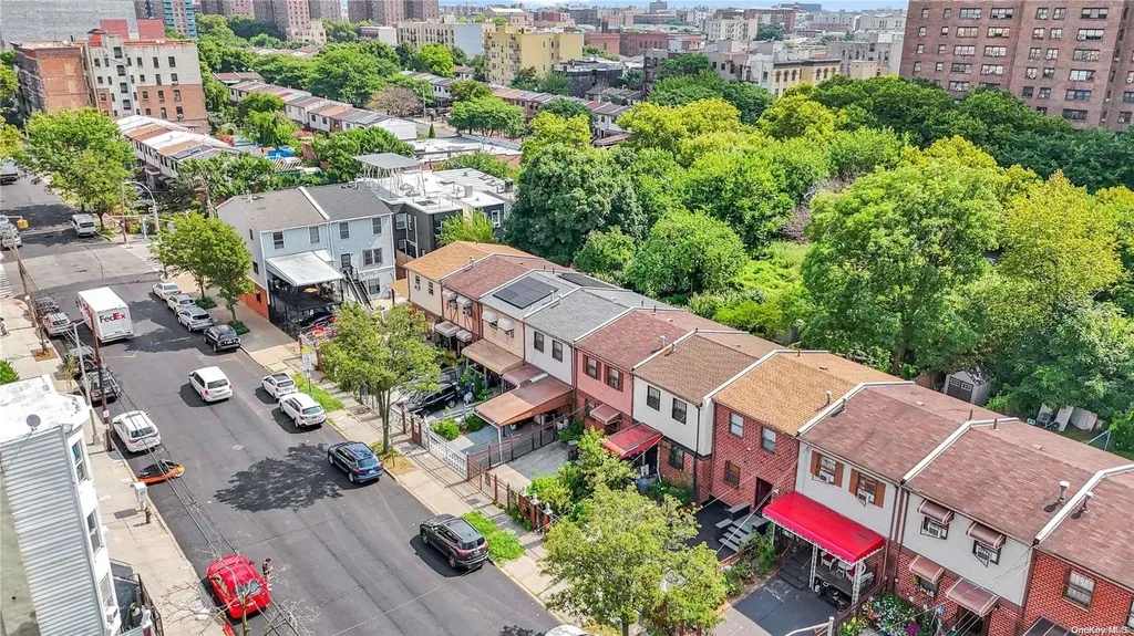 718 Cauldwell Avenue Bronx NY 10455