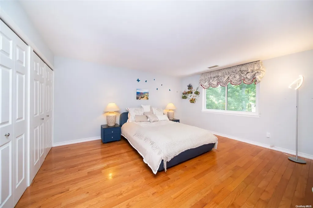 11 Pond View Jericho NY 11753