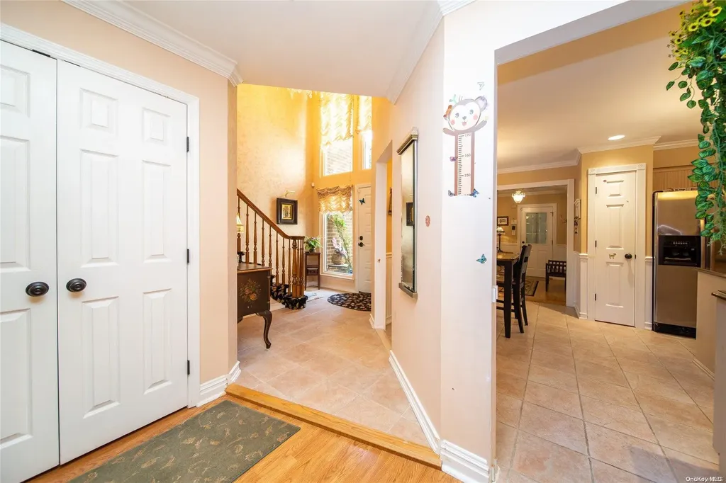 11 Pond View Jericho NY 11753