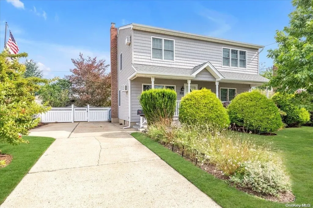 3673 Condor Road Levittown NY 11756