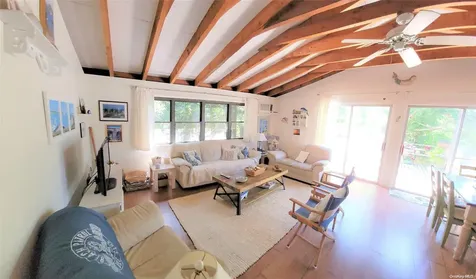 74 Elm Avenue Bay Shore NY 11706