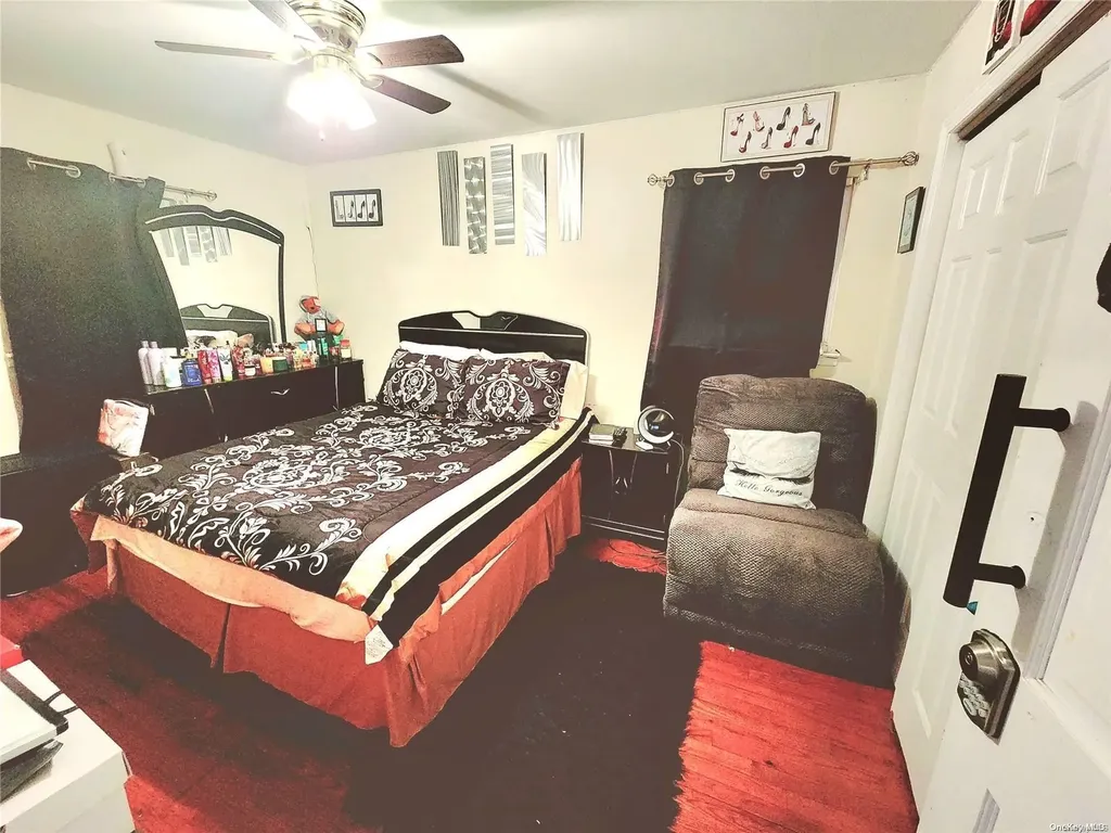 187-01 Ridgedale Street Springfield Gardens NY 11413