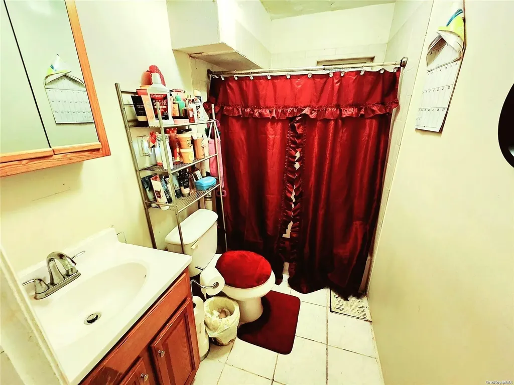 187-01 Ridgedale Street Springfield Gardens NY 11413