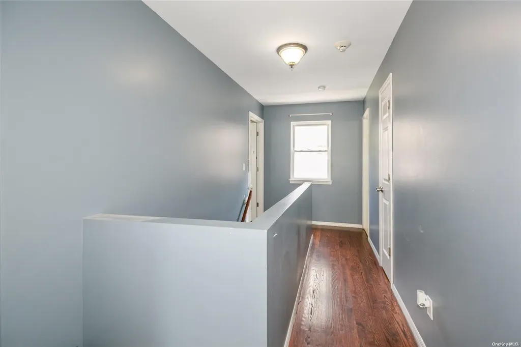 522 Beech Street New Hyde Park NY 11040