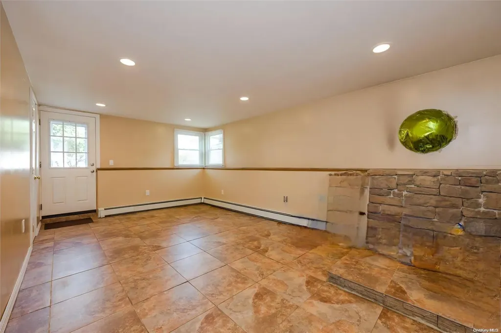 383 S Ocean Avenue Freeport NY 11520
