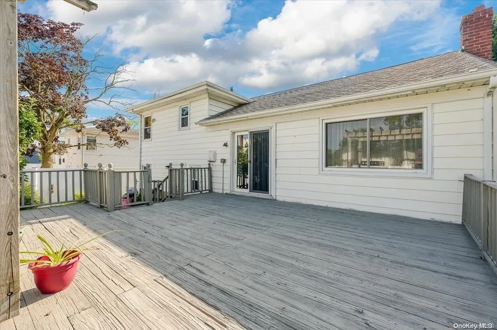 383 S Ocean Avenue Freeport NY 11520