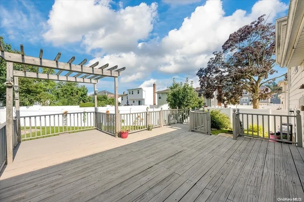 383 S Ocean Avenue Freeport NY 11520