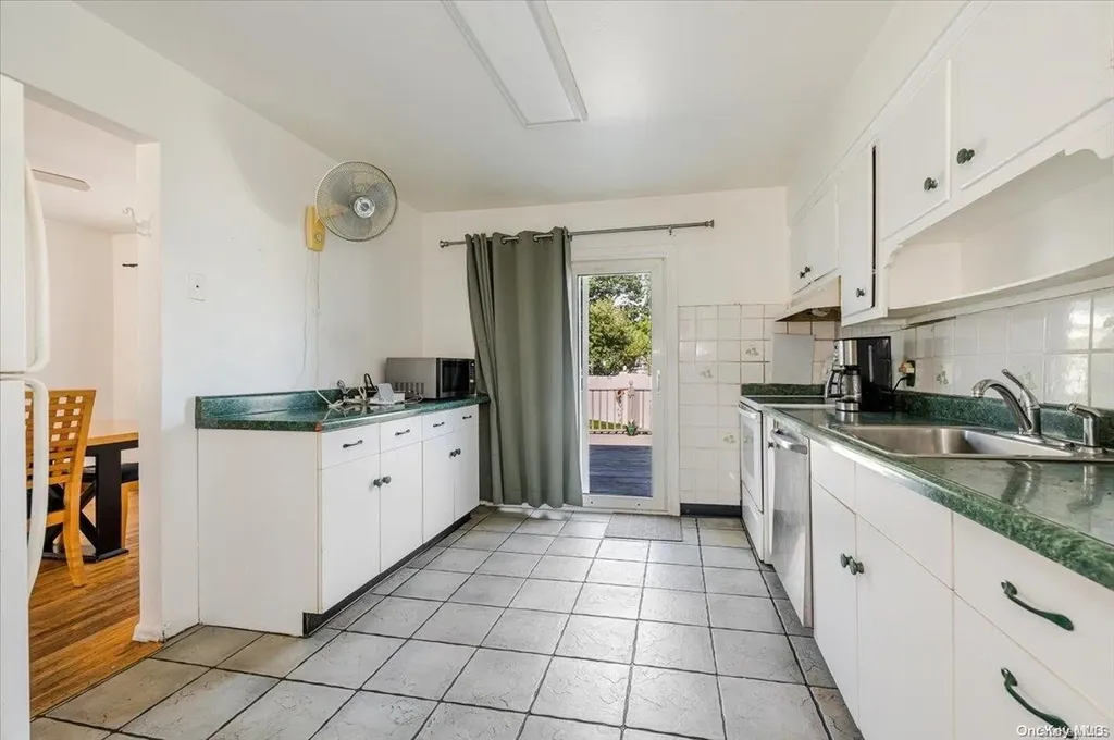 383 S Ocean Avenue Freeport NY 11520