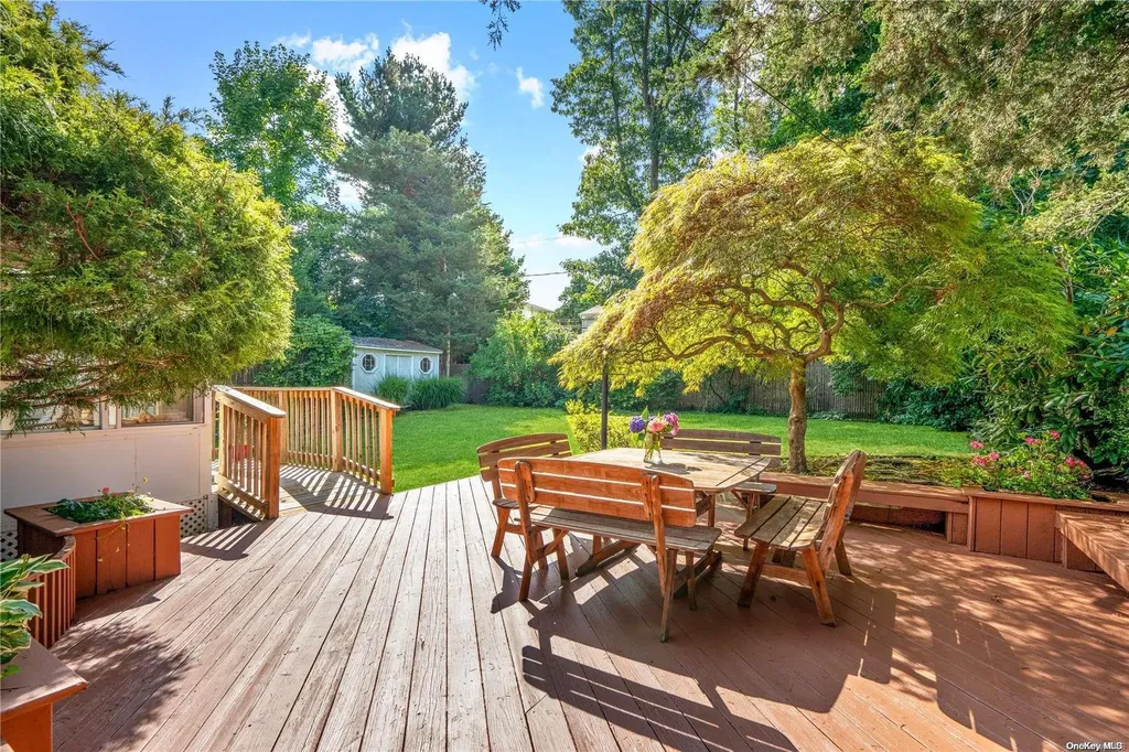 26 Genesee Drive Commack NY 11725