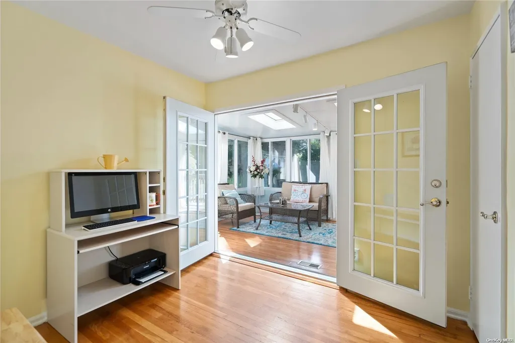 26 Genesee Drive Commack NY 11725