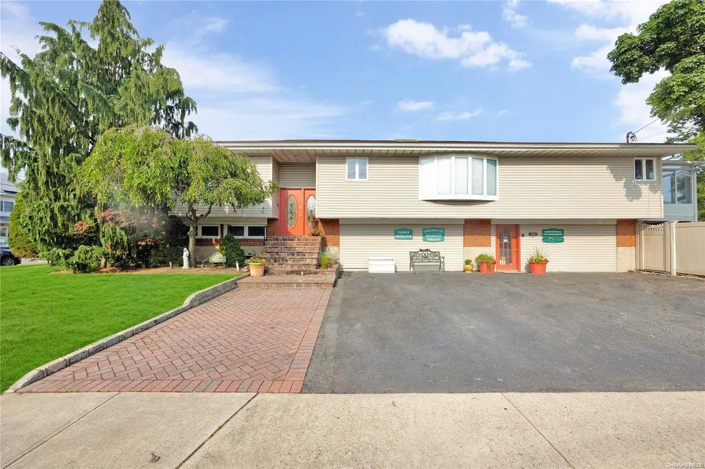 3209 Milburn Avenue Baldwin NY 11510
