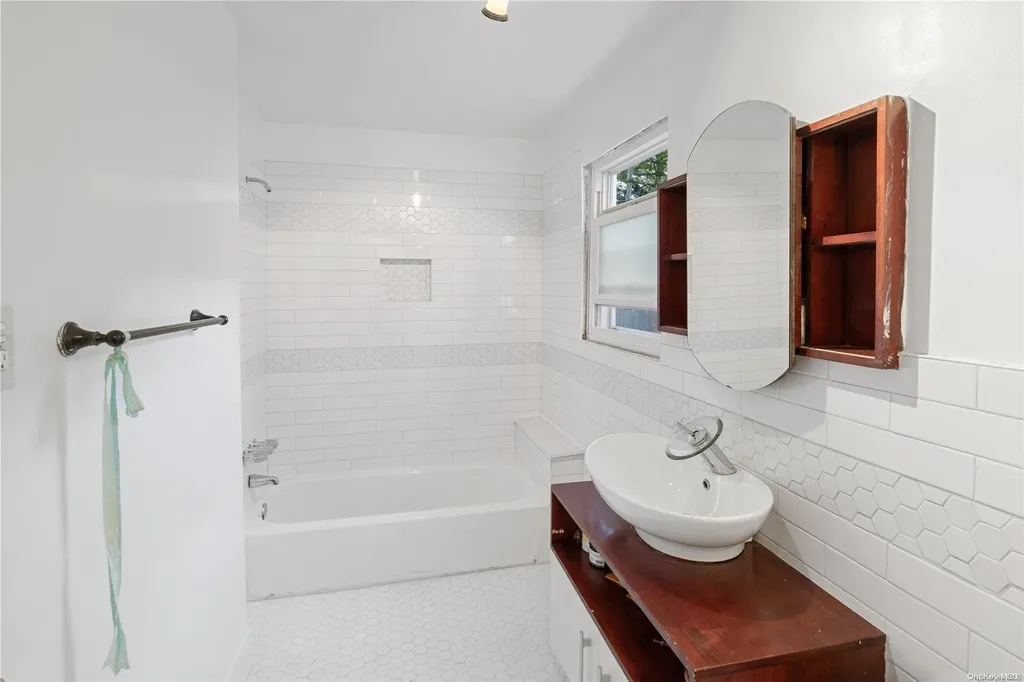 840 Brooklyn Avenue Brooklyn NY 11203