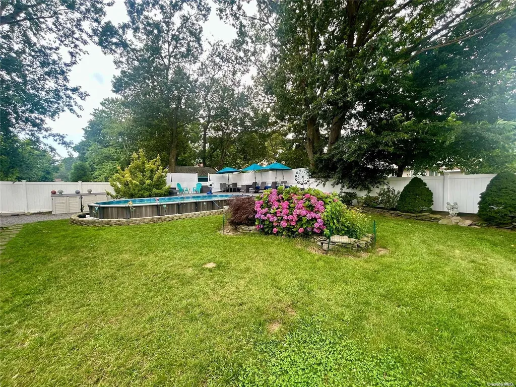 1176 Hyman Avenue Bay Shore NY 11706