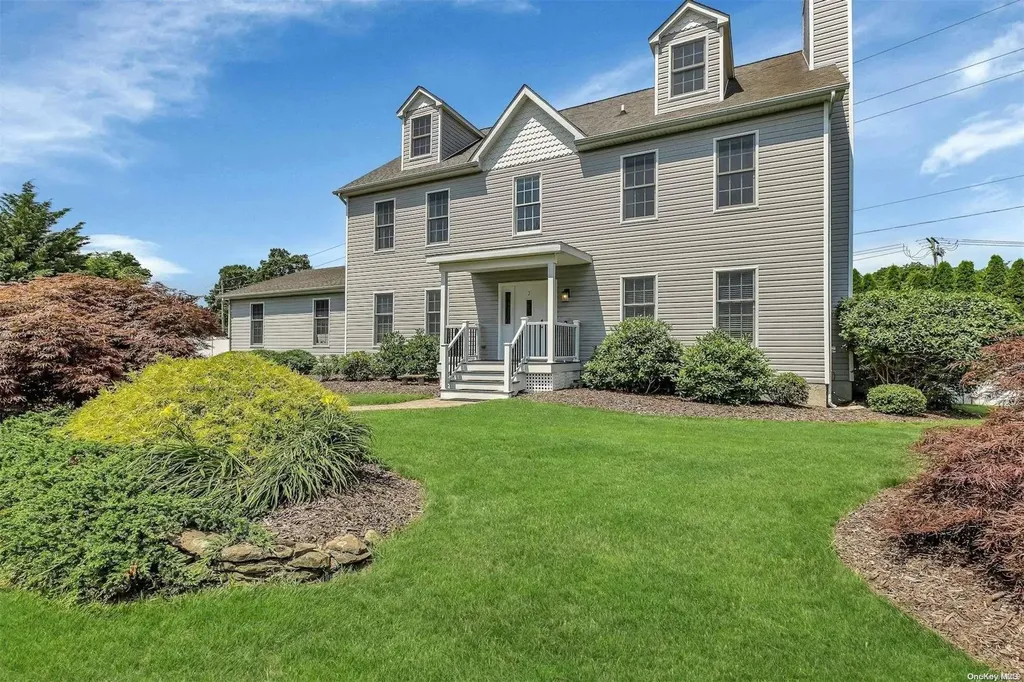 2 Box Tree Road East Quogue NY 11942