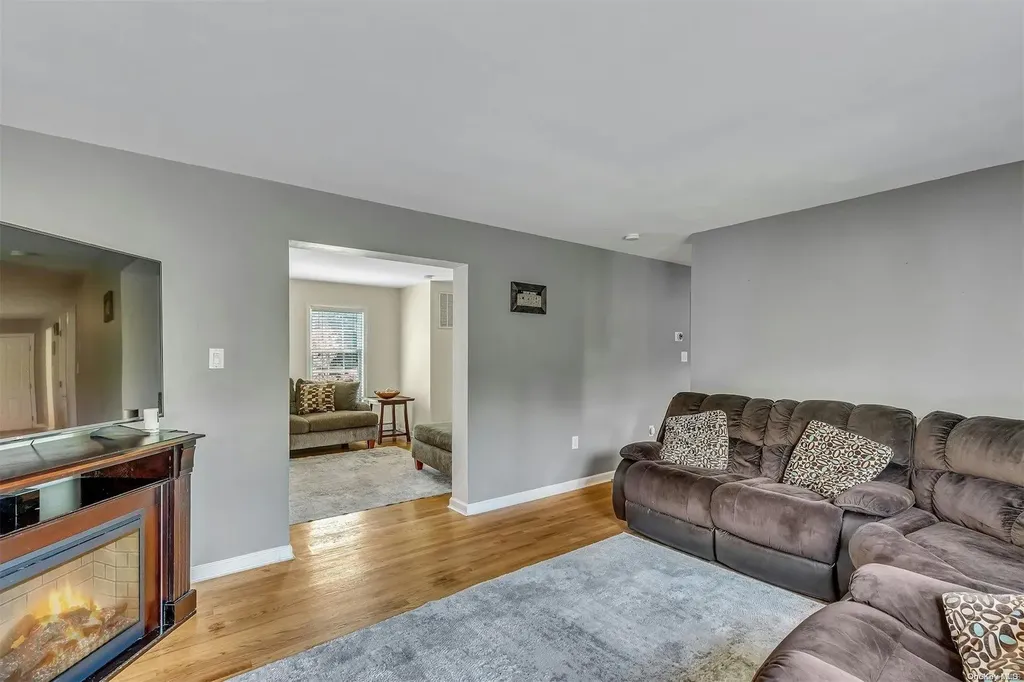 2 Box Tree Road East Quogue NY 11942