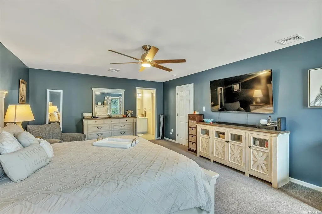 2 Box Tree Road East Quogue NY 11942
