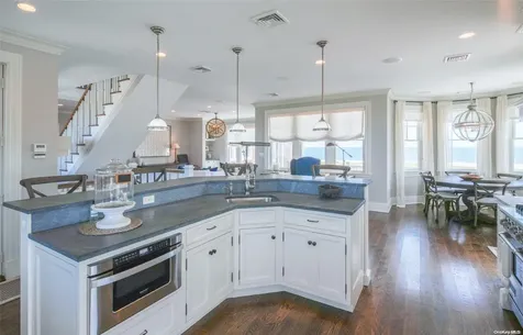 879 Dune Road Westhampton Beach NY 11978