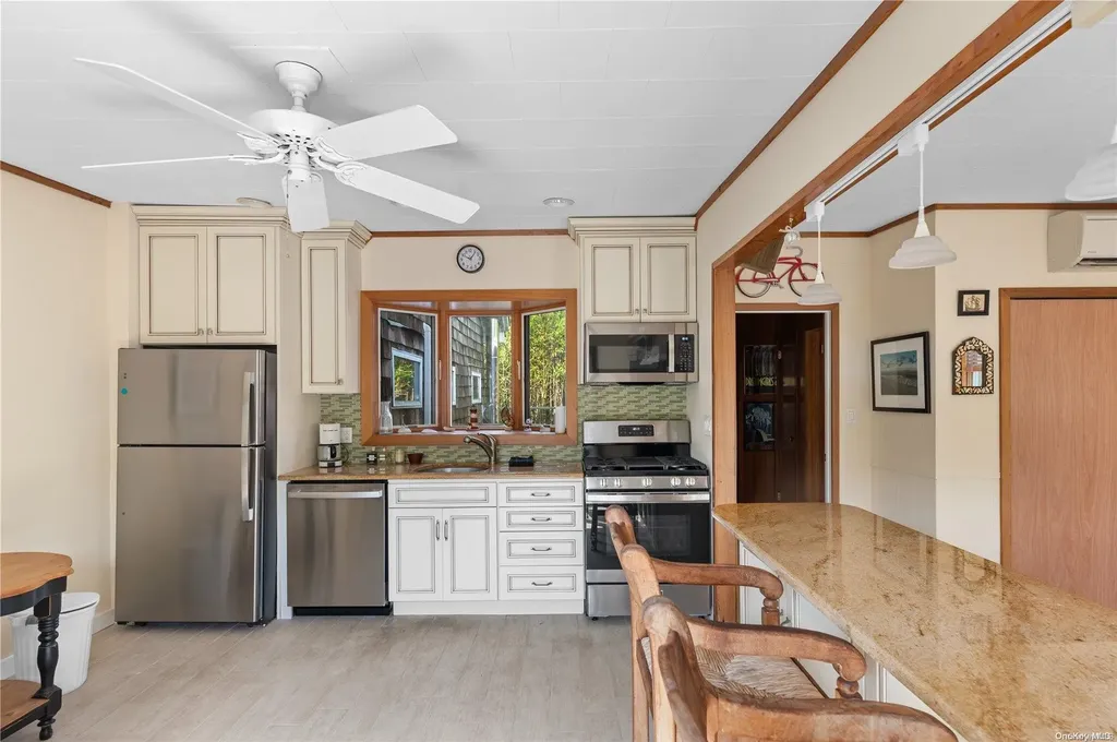 453 Denhoff Walk Ocean Beach NY 11770