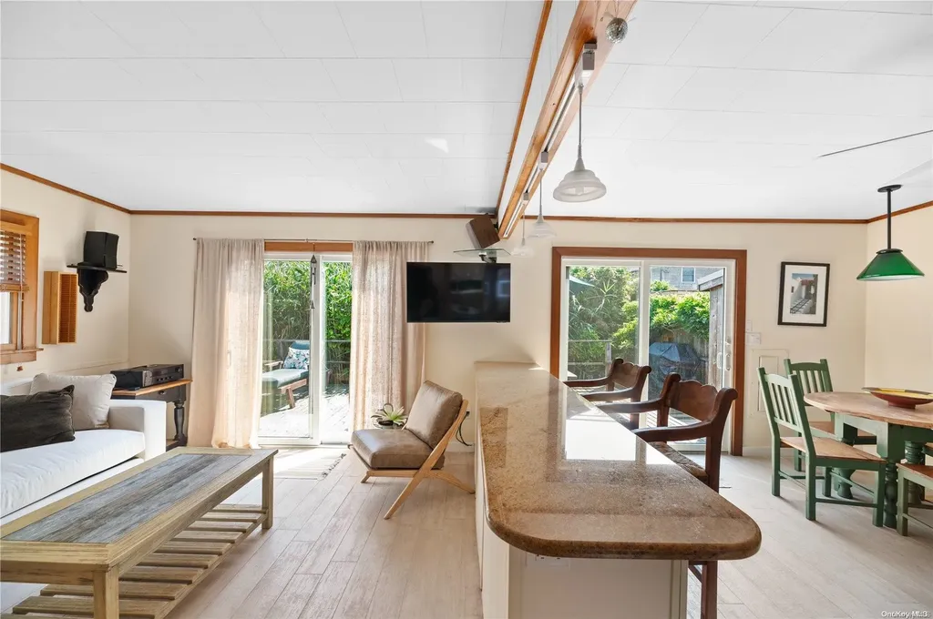 453 Denhoff Walk Ocean Beach NY 11770