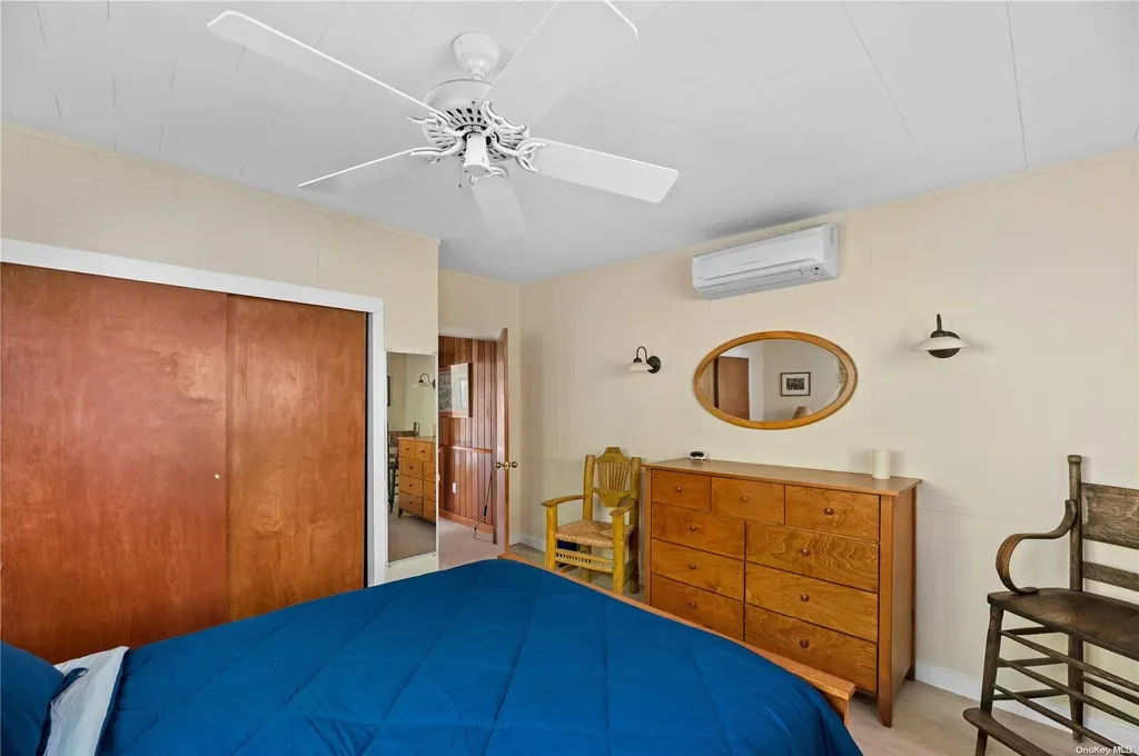 453 Denhoff Walk Ocean Beach NY 11770